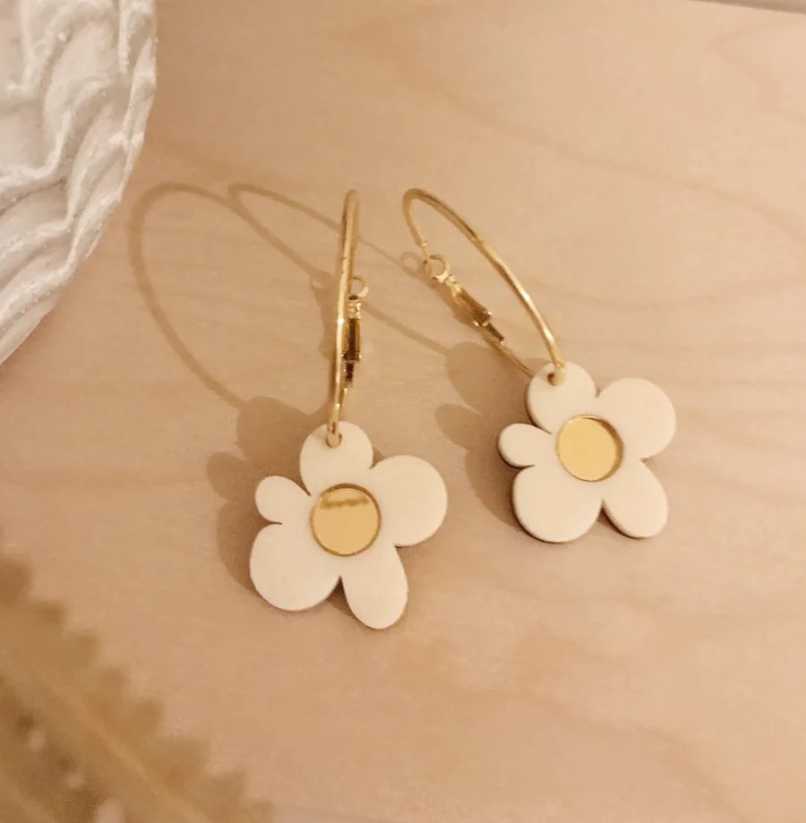 Jewellery - THE SHEARER'S WIFE