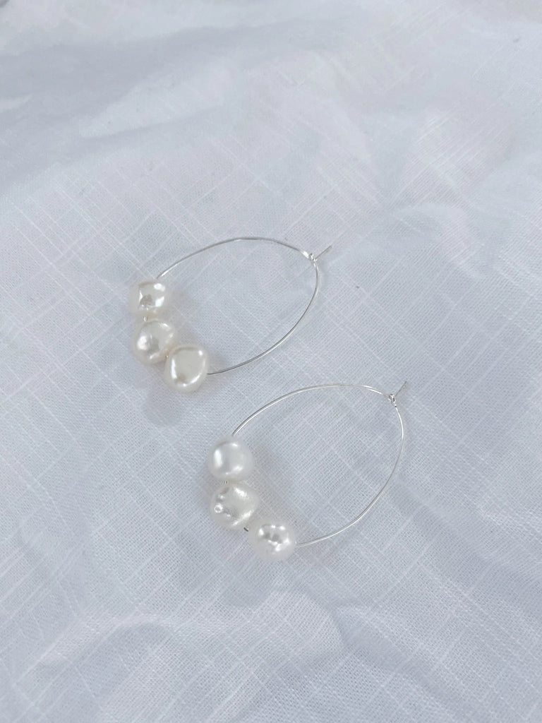 Nicola Pearl Earrings - THE SHEARER'S WIFE